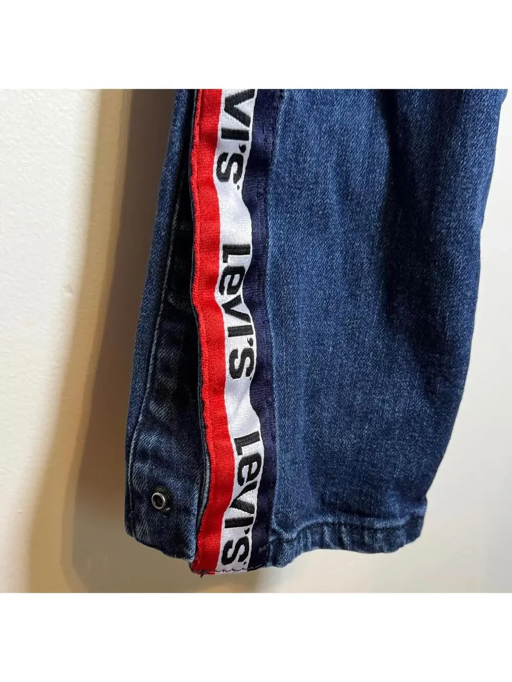 LEVI'S - Bench Point Dark Wash Jogger Jeans Side Tape Logo - Size 32x30